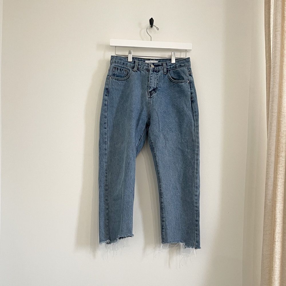 CROPPED BLUE DENIM JEANS
